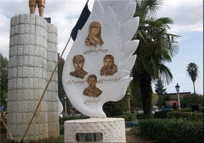 تجلیل از شهدا و ایثارگران یک وظیفه همیشگى و همگانى 