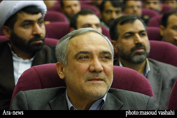 مقتدایی: مدیرت مانند دوی امدادی است