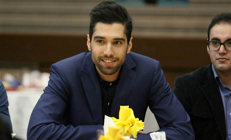 محمد موسوی: باید شرایط برای حفظ حرمت و جایگاه خانم ها در سالن های والیبال فرآهم شود