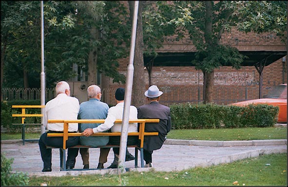 مجوز روحانی برای اشتغال 5 بازنشسته دیگر در دولت
