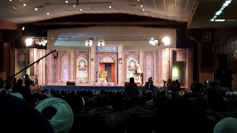 نماز فرضیه ی بی همتای اسلامی و استوانه استوار دین و دینداری است