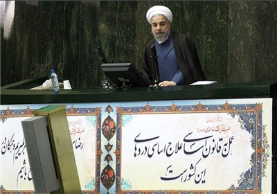 روحانی در ۳ ماه هیچ قانونی را در مهلت قانونی ابلاغ نکرد/۸۱۹ تذکر به وزرا و رئیس‌جمهور + جزئیات