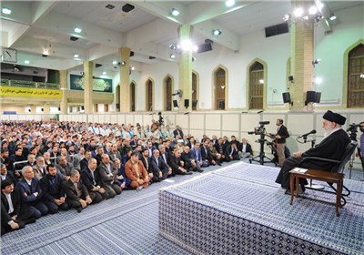 رهبر انقلاب: دین‌زدایی و عفت‌زدایی در دستور کار مراکز بین‌المللی و امپراطوری رسانه‌ای جهانی قرار گرفته است