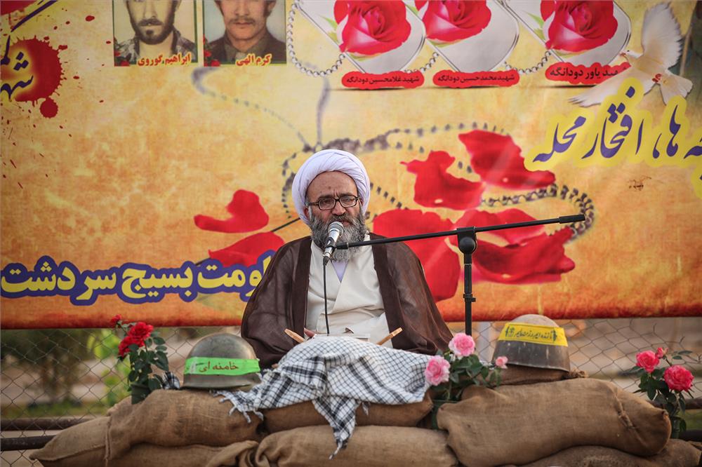  حیدری:اگر فداکاری و جانفشانی شهدا نبود امروزه ما آسایش و آرامش نداشتیم