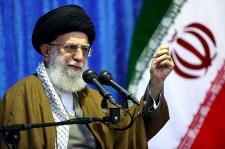 رهبر انقلاب: علت دشمنی ها علیه انقلاب اسلامی ایستادگی ملت ایران است