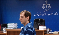خلق افراد خیالی برای کسب اعتبار/ قرائت ۱۷۸ صفحه کیفرخواست تاکنون/ برگزاری دادگاه در نوبت صبح و بعد از ظهر/ افت فشار یکی از متهمان/ پرداخت بدهی بیت‌المال از سوی خارجی‌ها