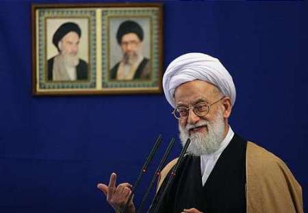 امامی کاشانی: اقتصاد، اخلاق و سیاست باید حصار داشته باشد/راه حل اساسی اقتصاد مقاومتی است