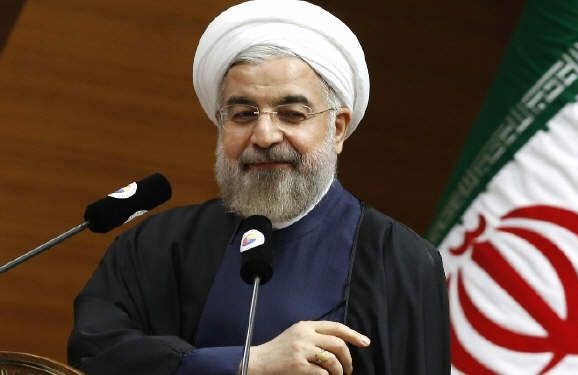 رئیس جمهور نمایشگاه مطبوعات را افتتاح می کند 