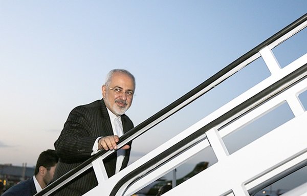 ظریف برای شرکت در کنفرانس قلب آسیا ،راهی پاکستان شد