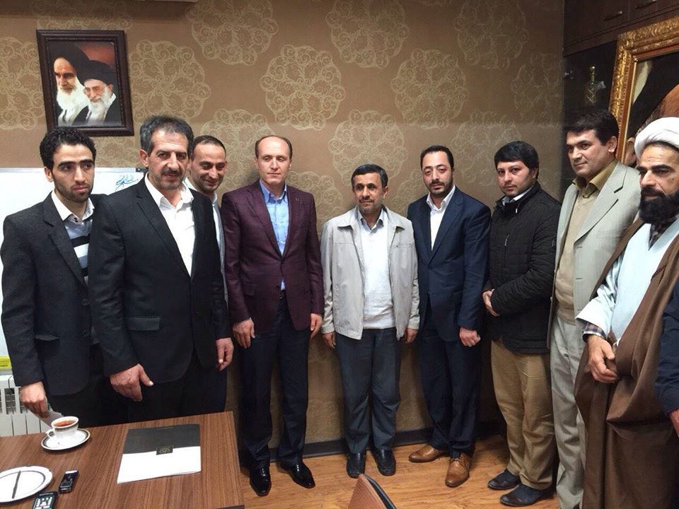 دیدار مدیرکل خوزستانی در مراسم احمدی نژاد