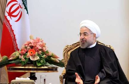 روحانی: ایران حامی سیاست صلح و دوستی ترکمنستان است
