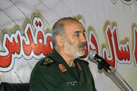 سردار سلامی:دفاع مقدس معادلات جهانی را تغییر داد