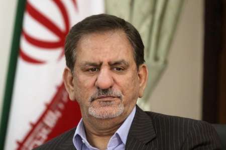جهانگیری: در سال 93 از رکود خارج شدیم/سود بانکی کاهش می یابد