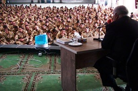 دوره معارف جنگ ارتش جمهوری اسلامی ایران در ماهشهر به کار خود پایان داد