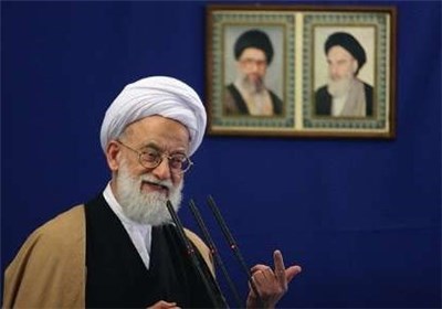 ملت عربستان به حکم قرآن در برابر جنایات آل‌سعود در یمن سکوت نکنند