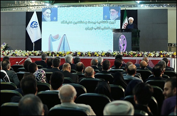 زبان گویای اسلام کتاب است نه شمشیر/ترویج دوستی با کتاب وظیفه همگانی است