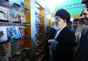 روایتی از متن و حاشیه‌ بازدید رهبر معظم انقلاب از نمایشگاه کتاب