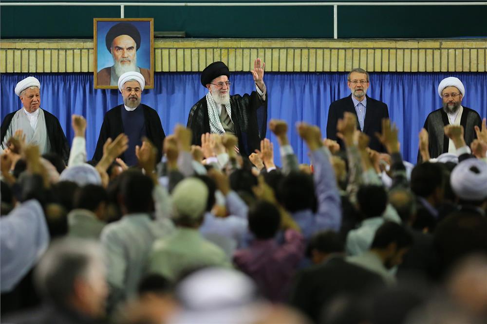 حضرت آیت الله خامنه ای: ناامنی، برادرکشی و تسلط گروه های تروریستی در کشورهای منطقه، نمونه هایی از جاهلیت مدرن امروز است