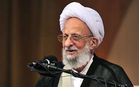 آیت الله مصباح: تحریف شخصیت امام(ره) خیانت به دین مبین اسلام است