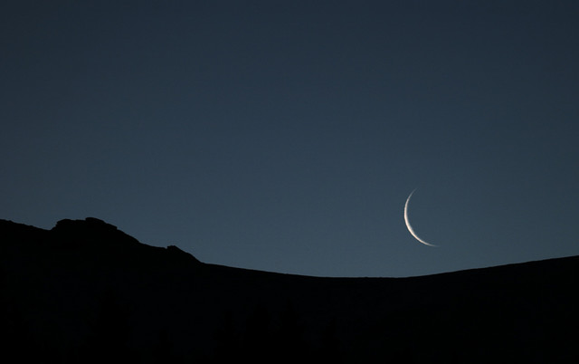 احتمال رویت هلال ماه رمضان در غروب چهارشنبه