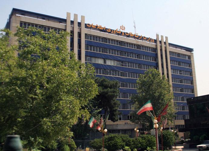 معاون وزیر ارتباطات: وقت ندارم!