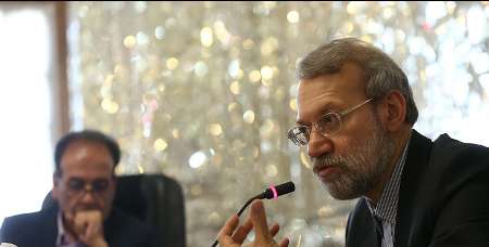لاریجانی: بخش خصوصی کشور، نیمه جان است/ نیمی از قانون برنامه پنجم اجرا نشد