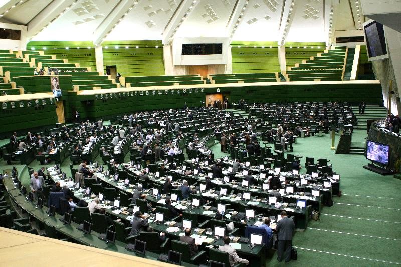 نمایندگان از پاسخهای وزیر اقتصاد قانع شدند
