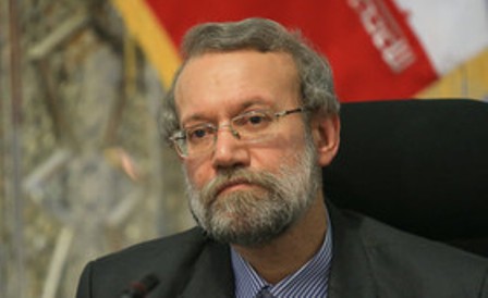 لاریجانی:جراحت از بمباران شیمیایی نشانه ای از ارادت به نظام است
