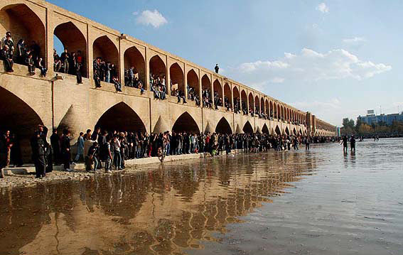 مجوز ۴۸۰ میلیاردی دولت برای زاینده رود