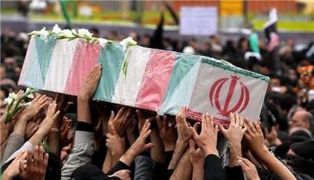 پیکر شهدای غواص بر دستان مردم اهواز تشیع شد