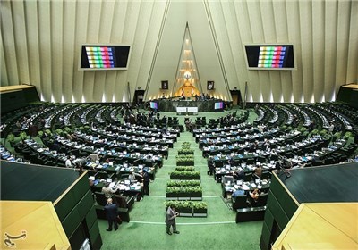 وزرای نفت و نیرو به صحن مجلس می‌آیند 
