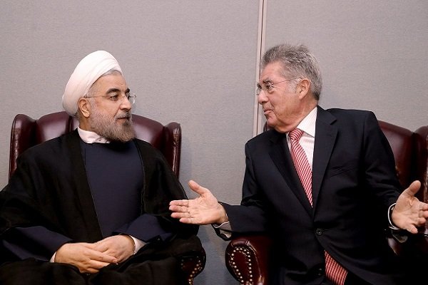 روحانی از همتای اتریشی خود استقبال رسمی کرد