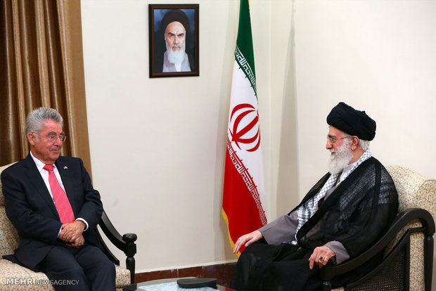 دنباله‌روی اروپا ازسیاست خصمانه آمریکا در قبال ایران غیرمنطقی است