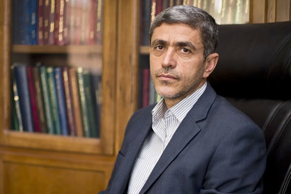 ماجرای عزل یک مسئول هتاک، توسط وزیر اقتصاد 