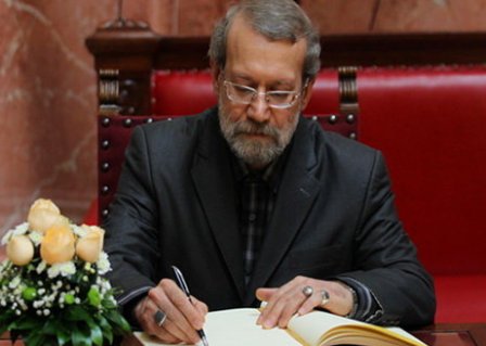لاریجانی: عربستان باید تمهیدات لازم را برای تامین جان حجاج فراهم می کرد
