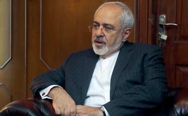 ظریف وارد داکا شد 