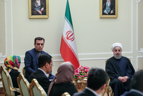  رییس‌ جمهور:  تهران آماده گسترش روابط با جاکارتا در همه زمینه‌ها است