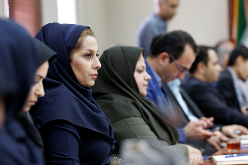 رسانه ها آینه تمام نمای جامعه هستند/ عدم تحقق درآمدهای شهرداری یکی از دلایل توسعه نیافتگی اهواز/ پروژه های دولتی باید سهم عوارض شهرداری را پرداخت کنن