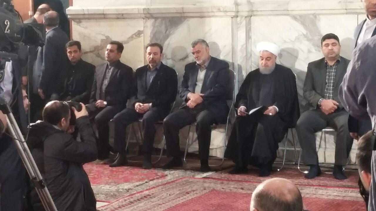 محسن هاشمی: آیت‌الله هاشمی معتقد بود با فقر و جهل عدالت ایجاد نمی‌شود/ تداوم مشروعیت حکومت‌ها با کارآمدی آنها است/ حضور رییس‌جمهور در مراسم سالگرد رحلت آیت‌الله هاشمی رفسنجانی+ عکس