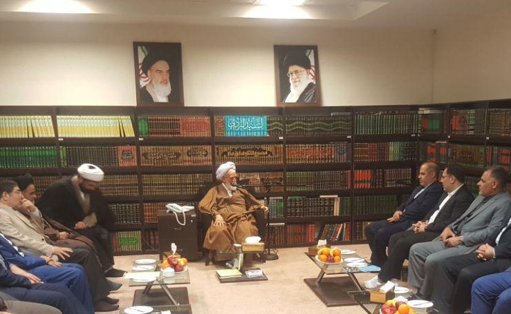 سفر استانی جلیلی معاون وزیر اقتصاد و دارائی به مهمترین بندر کرانه جزایر خلیج فارس و تنکه هرمز/جلیلی معاون وزیر اقتصاد و دارایی: عدم شفاف سازی اطلاعات، مجازات های جدی را در پی دارد/ قانون ارزش افزوده به نفع بخش خصوصی و مناطق کمتر توسعه یافته در حال اصلاح است/ فضای تعاملی که امروز وزارت اقتصاد در آن به سر می برد در راستای منویات مقام معظم رهبری است