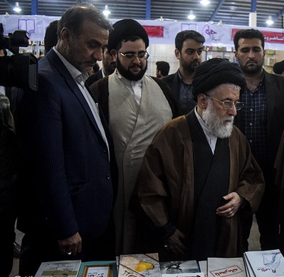 دوازدهمین نمایشگاه کتاب خوزستان دستاوردی دیگر از جوروند مدیرکل اداره فرهنگ و ارشاد اسلامی استان/ اختصاص 650 میلیون تومان بن خرید کتاب/ آیت الله شفیعی: همیشه مدیون کتاب هستیم/