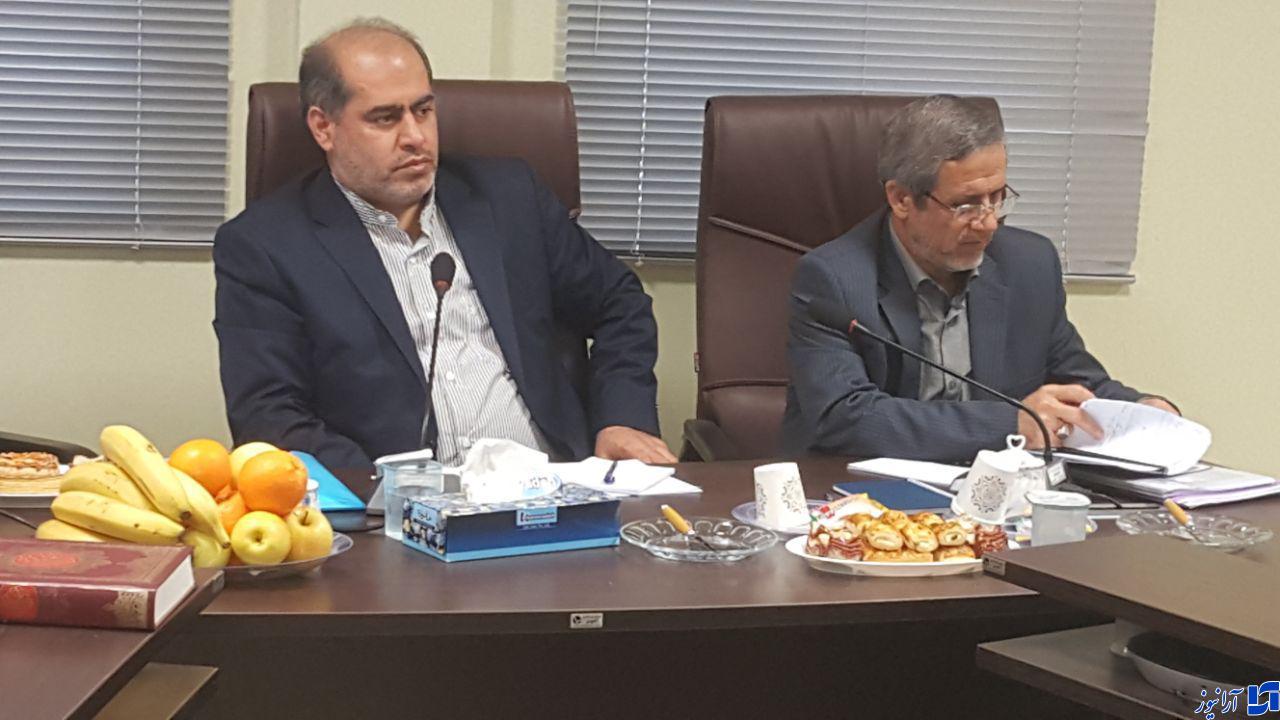 جلیلی معاون وزیر اقتصاد در جلسه شورای هماهنگی اقتصادی بوشهر: وظیفه اصلی بانک ها تامین سرمایه در گردش واحدهای تولیدی است/ راه اندازی بازار سرمایه در استان بوشهر یک ضرورت است/ نباید اجازه داد که سرمایه مردم به سمت بازارهای کاذب هدایت شود/ نمایندگان مردم در مجلس باید روشن و شفاف در جریان امورات اقتصادی قرار بگیرند