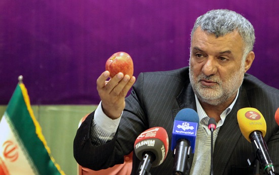 توضیحات مطهری درباره پس گرفتن سوال نمایندگان از رییس‌جمهور/ حاجی دلیگانی: پس گرفتن امضاهای سوال از رئیس‌جمهور شائبه معامله را ایجاد کرده است/درگیری دو نماینده بر سر استیضاح حجتی/ انتقاد دو نماینده از عملکرد هیئت رئیسه مجلس/قانع نشدن نمایندگان از پاسخ وزرا به منزله وارد بودن سوال است/ الماسی نماینده عسلویه: مردم عسلویه به سطوح آمده اند