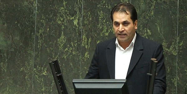 استیضاح ربیعی و آخوندی در دستور کار نمایندگان/ حضور جهانگیری برای استیضاح وزرای راه و کار در صحن علنی+ اسامی همراهان جهانگیری از دولت/ ربیعی استاد مهار استیضاح است/نیروهای کار را استثمار کرده‌اند/ وزیر کار برای اشتغال جوانان مناطق مرزی چه کرده است/ آقای ربیعی به درد ریاست سازمان تامین اجتماعی می‌خورید/ ربیعی صدای بازنشستگان و کارگران فولاد را نمی‌شنود/  مدیریت اقتصادی ربیعی نادرست است
