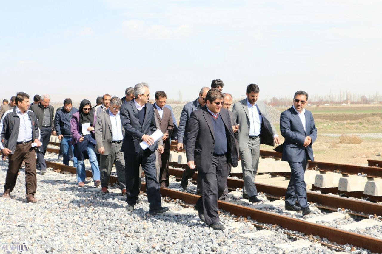 خادمی سلطان جاده ها و معاون وزیر راه: خط راه آهن اهواز اصفهان شاهرگ جدید ترانزیت خوزستان است