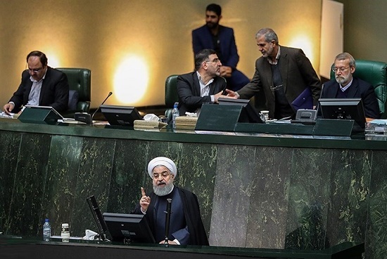 برای دفاع از وزیر پیشنهادی بهداشت/ رئیس جمهور وارد صحن علنی مجلس شد/ روحانی: انقلاب اسلامی در بخش بهداشت ما را به هدف رسانده است