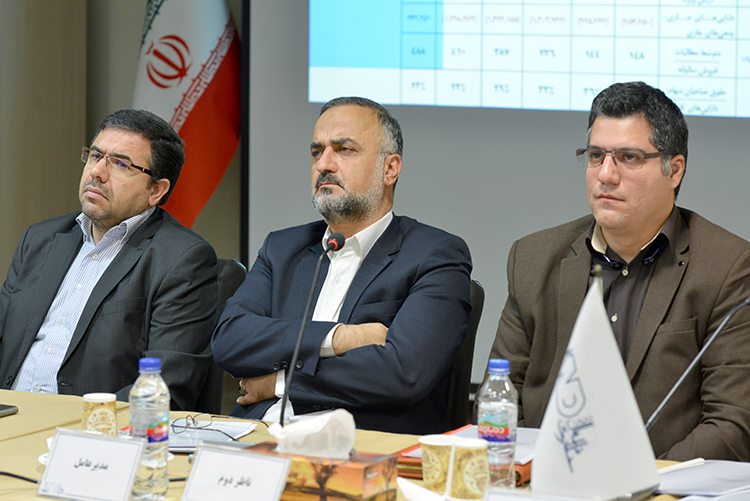 نسخه ی حفاری شمال برای عمان/ در راستاى ارز آورى بيشتر براى آرامش تلاطم بازار/ گلپايگانى از افزايش ١٠٠ درصدی آورد ارزى شركت حفارى شمال خبرداد/ گلپایگانی مدیرعامل حفاری شمال: فعالیت عملیاتی حفاری شمال به آنسوی آبها گسترش می یابد/ گلپایگانی ابرمرد حفاری شمال در خاک عمان/ دیدار مدیرعامل حفاری شمال با کادر اقتصادی سفارت عمان در ایران/ تخصص حفار مردان شرکت حفاری شمال به خارج از مرز های میهن اسلامی انتقال یافت