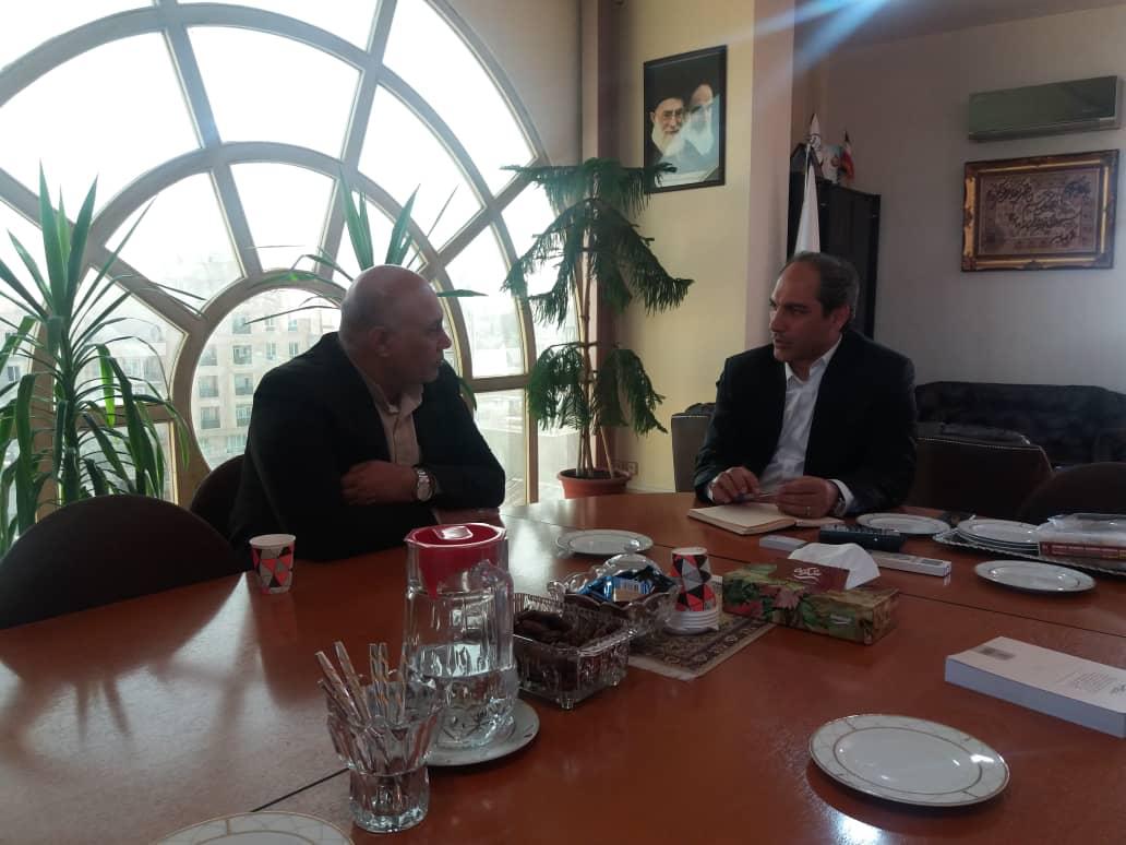در گفتگو با ساعدی رئیس مجمع نمایندگان خوزستان و نماینده دشت آزادگان و هویزه:ساعدی فرزند کرخه با قرارداد اجرایی ۹٩میلیارد ریالی برای رفع فاضلاب دشت آزادگان و ابلاغ آن/ساعدی امروز با دست پر به دشت آزادگان آمد/ساعدی:خسارت کسب و کار  و ساخت مسکن مردم سیل زدگان خوزستانی را باید در کوتاه ترین زمان اولویت کار دولت باشد