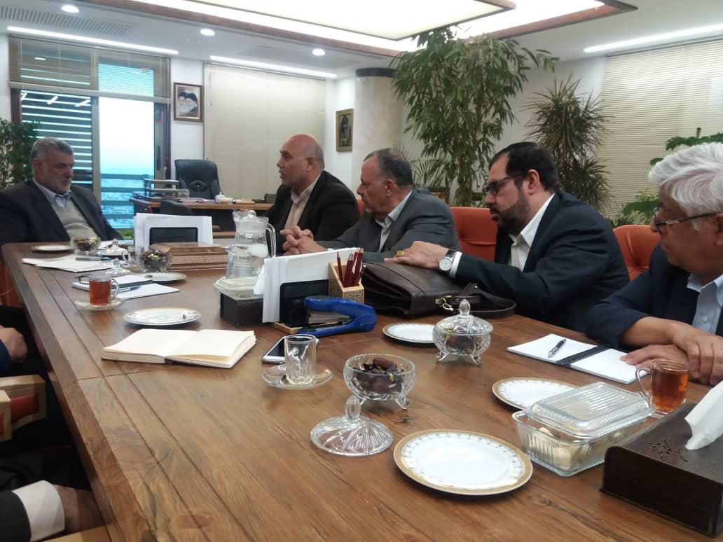 در گفتگو با ساعدی رئیس مجمع نمایندگان خوزستان و نماینده دشت آزادگان و هویزه:ساعدی فرزند کرخه با قرارداد اجرایی ۹٩میلیارد ریالی برای رفع فاضلاب دشت آزادگان و ابلاغ آن/ساعدی امروز با دست پر به دشت آزادگان آمد/ساعدی:خسارت کسب و کار  و ساخت مسکن مردم سیل زدگان خوزستانی را باید در کوتاه ترین زمان اولویت کار دولت باشد
