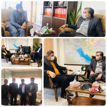 خوزستان در مسیر توسعه و عمران و آمادگی استان خوزستان برای اربعین حسینی/&zwnj;&zwnj;خانچی معاون عمرانی استاندار خوزستان در گفتگویی اختصاصی خبرنگار آرانیوز گفت: معاون عمرانی از پیگیریهای تهیه آیین نامه اداری و استخدامی شهرداریها،شیوه نامه بند(دال)تبدیل &zwnj;وضعیت نیروهای ایثارگری ،تعیین  تکلیف آزمون تبدیل وضعیت نیروهای شرکتی خبرداد/امروز و دقایقی پیش  میدان فاطمی(وزارت کشور)  حضور خانچی معاون عمرانی استاندار خوزستان و&zwnj; دیدار با برخی از معاونین وزیر کشور و جمالی نژاد معاون وزیر کشور و ریاست سازمان شهرداریها و دهیاریها وزارت کشور، پیرامون مشکلات شهرداریها،&zwnj;&zwnj;&zwnj;  عوارض ارزش افزوده،حق آلایندگی  وزلزله مردم اندیکا و&zwnj;مصوبات سفر رئیس جمهور به استان بررسی شد